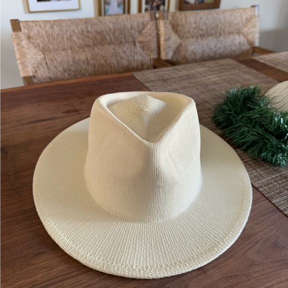 NWT WILL + BEAR Calloway Bone White Straw Felt Fedora
L - Picture 5 of 10